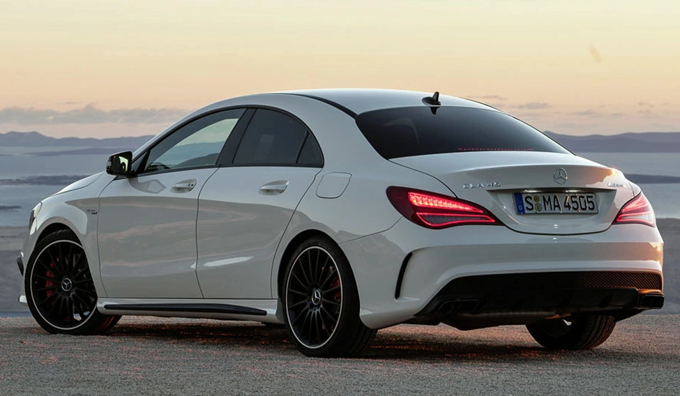 Mercedes Benz CLA 200