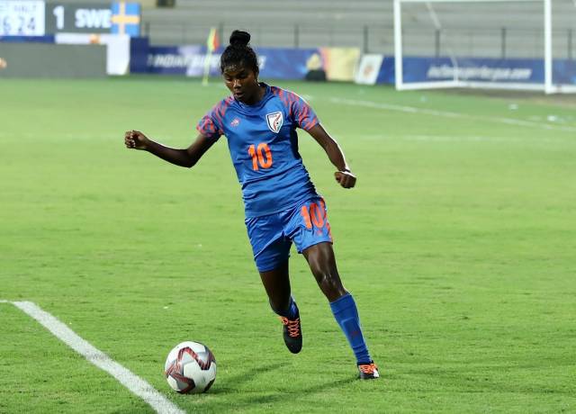 Gumla's footballer daughter Sumati selected in Senior National Asian Championship